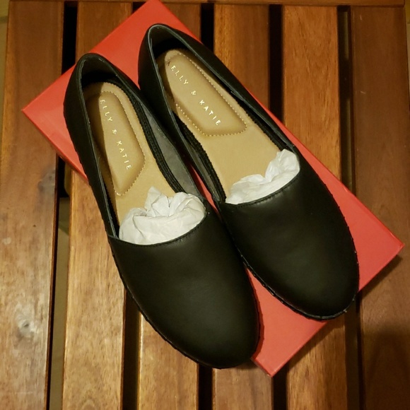 Kelly&Kate Black Loafers *NIB - Picture 2 of 6